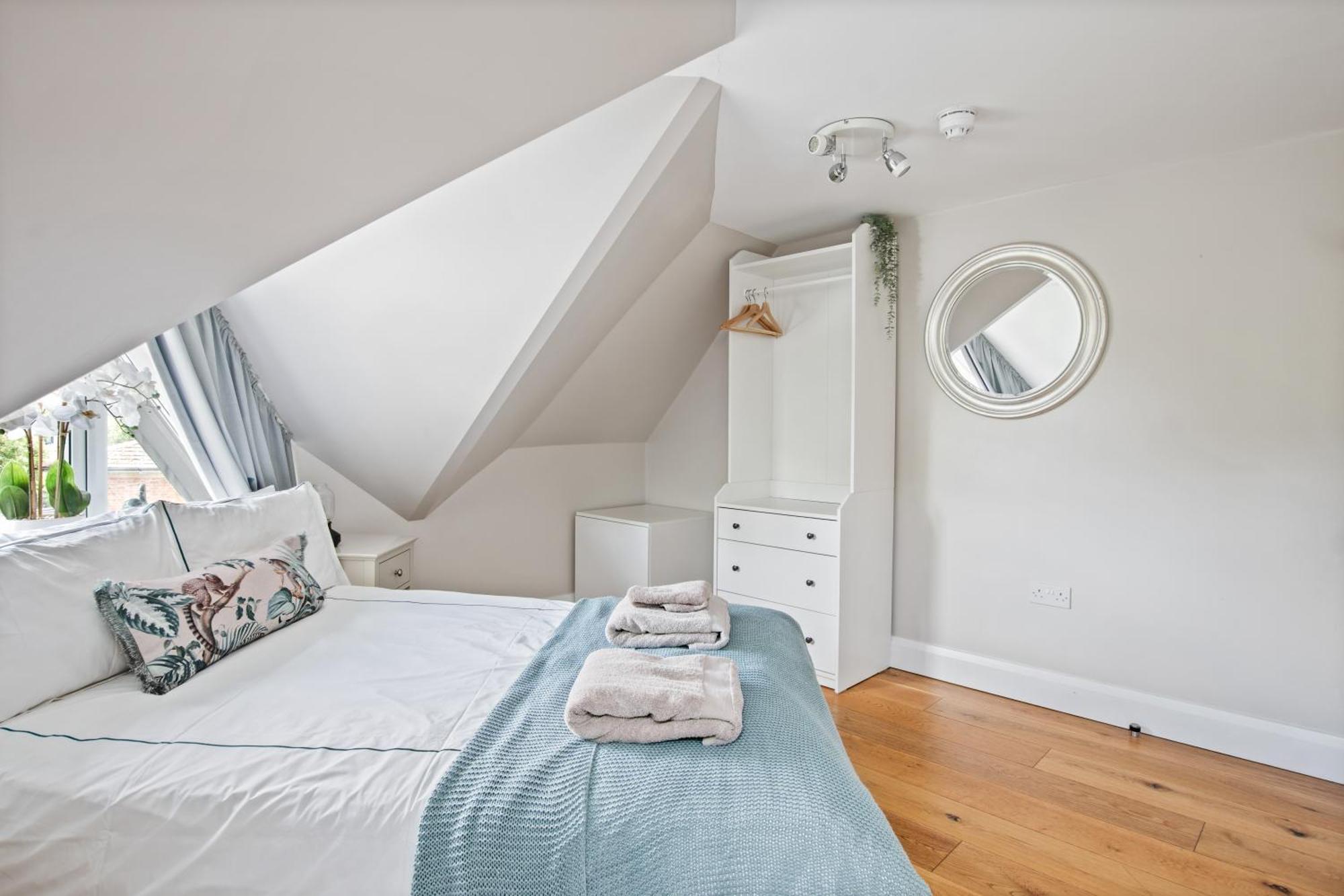Central And Cosy Brockenhurst Flat 외부 사진