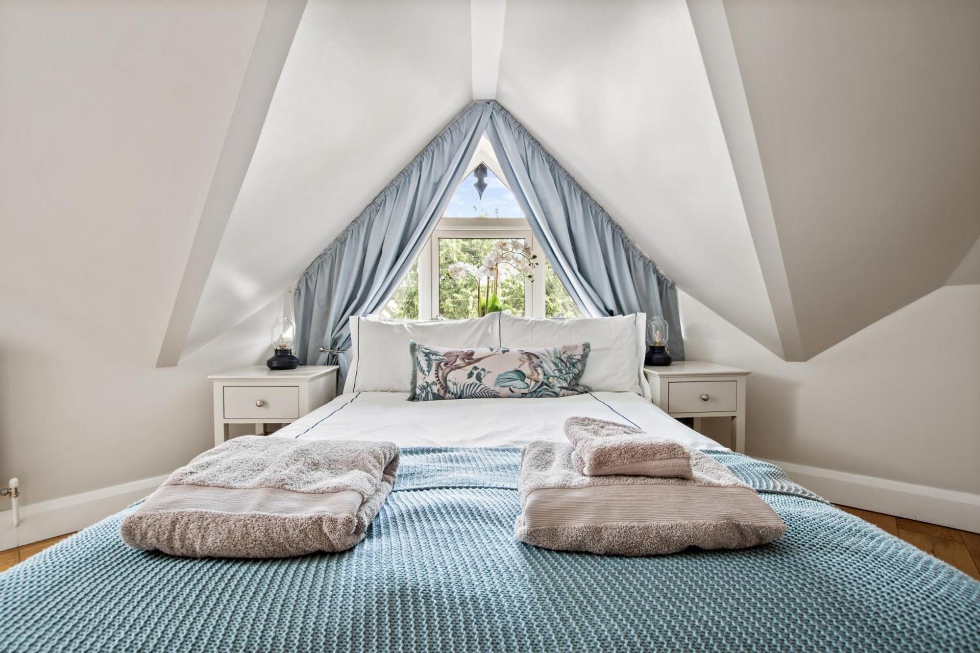Central And Cosy Brockenhurst Flat 외부 사진